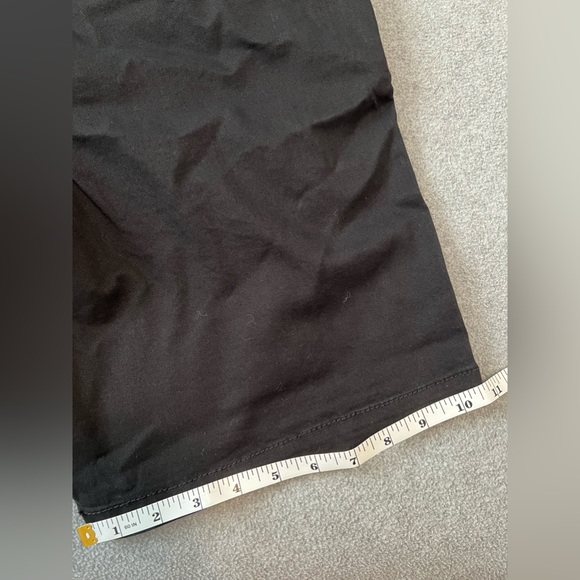 Old Navy Men’s Black Shorts - Picture 10 of 11